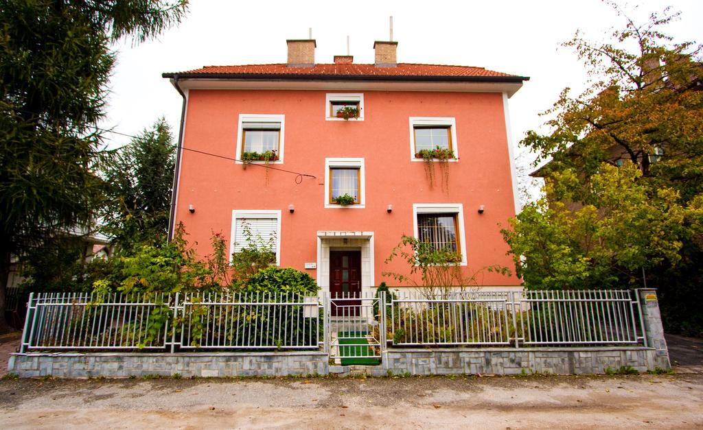 Guest House Pikapolonca Maribor Exterior foto