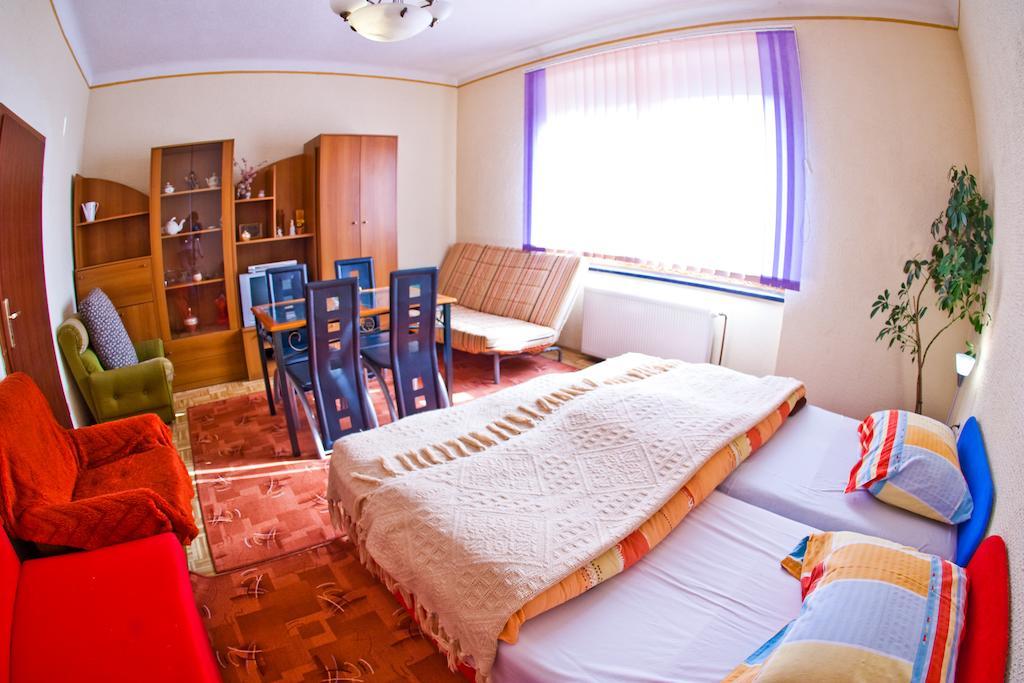 Guest House Pikapolonca Maribor Quarto foto