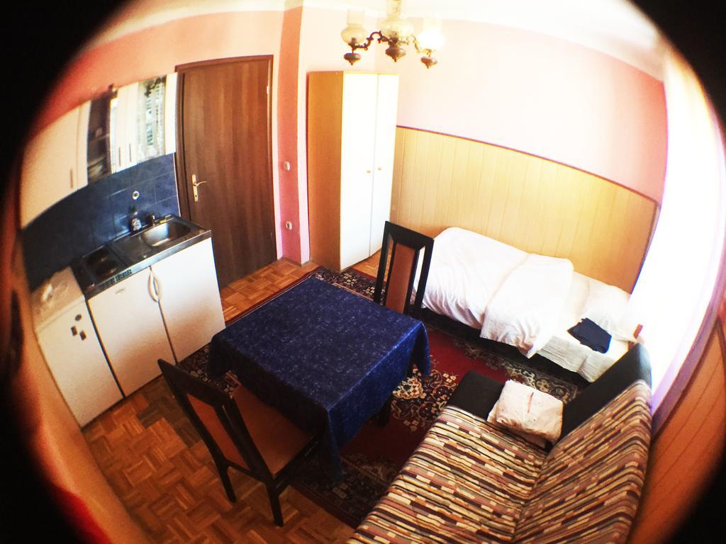 Guest House Pikapolonca Maribor Exterior foto